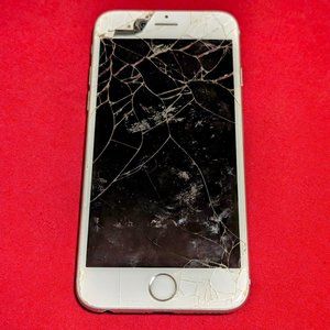 iPhone 6 (A1586) - 16 GB #17 (For parts)***